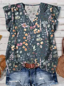 Women's Casual Elegant Flutter Sleeve Loose Top Blouses, Minimalist Design for Summer, Front Button Closure, Delicate Floral Pattern, Vintage Style