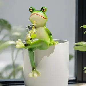 Cute Resin Frog Figurine for Home garden Decor – Funny Desk & Shelf Decoration, Adorable Frog Statue for Office, Apartment, Bedroom Aesthetic, Cozy Room Styling, Unique Gift Idea for Frog Lovers and Home Decor Fan