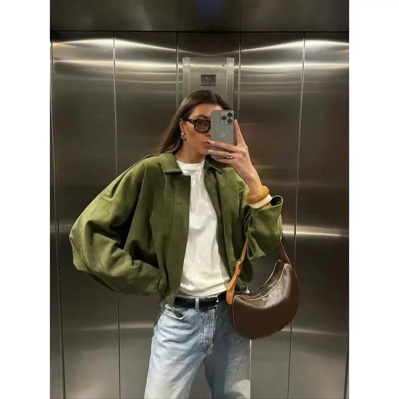 NewWomen's Suede Texture Cropped Pilot Jacket, Loose Fit Basic Outerwear with Turn-Down Collar, Thick Casual Fabric for Spring