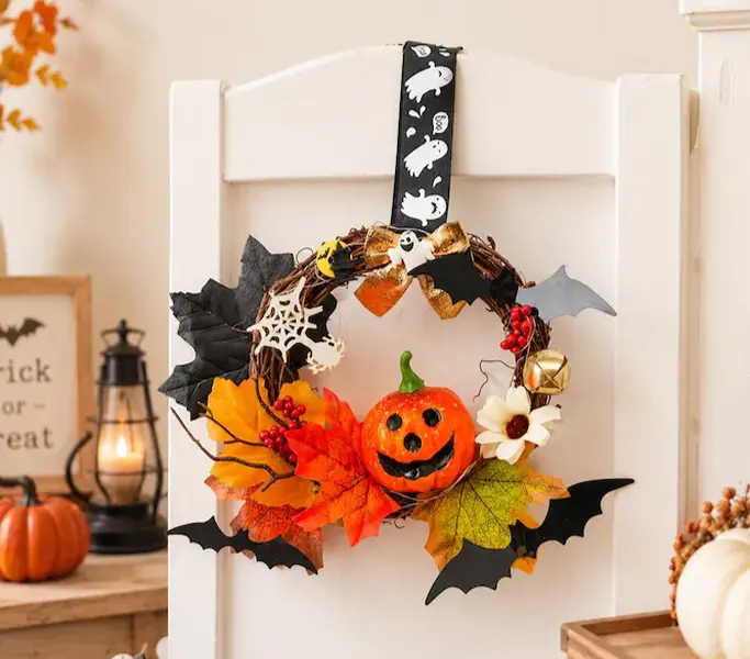 Halloween Ceramic Pumpkin Wreath with Ghost-Bat Accents, Spooky Fall Home Decor for Door, Garden Outdoor Lawn Ornament Backdrop Hanger Star