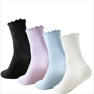 4 pairs of women's ruffled yoga socks, cute anti slip Pilates socks, suitable for fitness, hospitals, pregnant women
