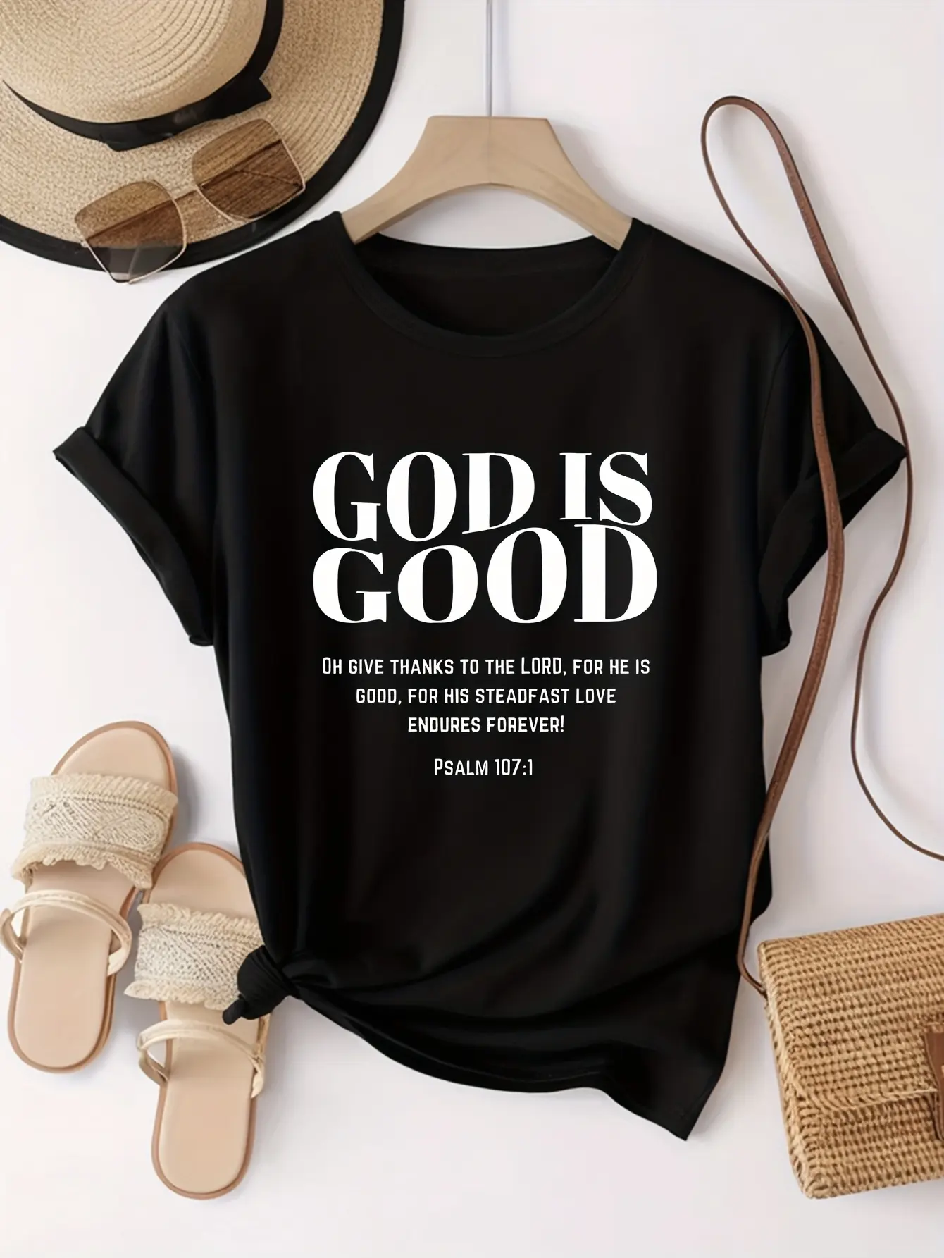 Highlighting The Goodness of God, The Trendy And Fashionable 'GOD IS GOOD' Letter Print Is a Easy Round-Neck Casual Short-Sleeve T-Shirt Suitable for Leisure Like Travel And Vacations