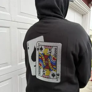 Playing Cards Poker Rhinestones Pullover Hoodie with Embellished Back Design for Stylish Gaming Menswear Sweatshirts