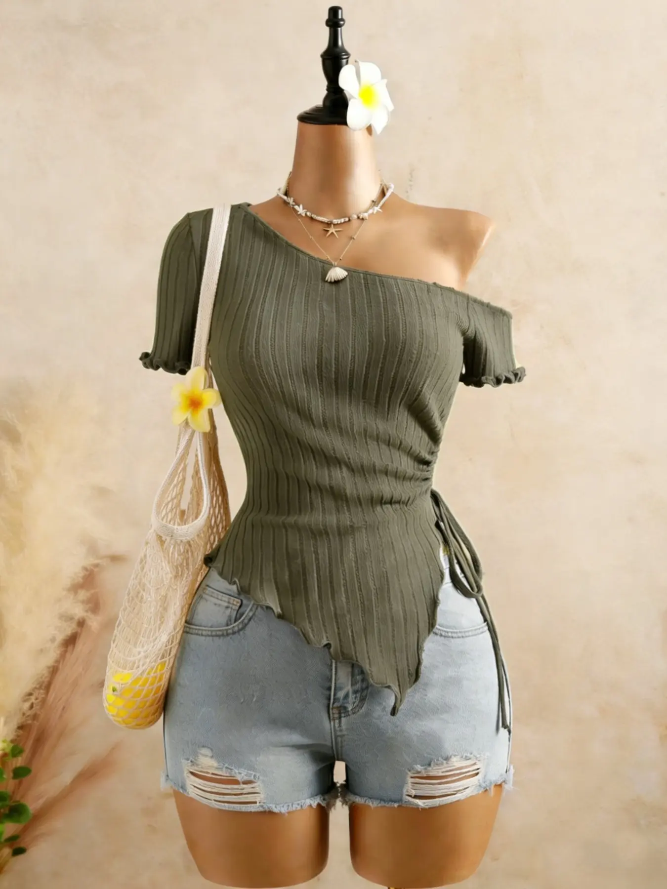 Women's Casual Knit Sweater, Side Adjustable Drawstring Waist Design, Round Neckline, Soft & Cozy Fabric, Casual Knitted, Perfect for Daily Wear, Womenswear, Knitwear, Fit