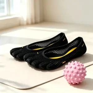 Hollow Breathable Mesh 5-Toe Barefoot Shoes, Quick-Dry Non-Slip Lightweight Water Footwear for Beach, Yoga, Hiking