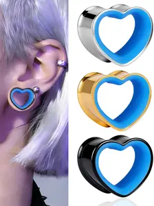 vanku 2pcs Hollow Heart Shape Ear Tunnels Plugs, Stainless Steel Hypoallergenic Piercing Gauges Earrings, Unisex Gift for Women Men