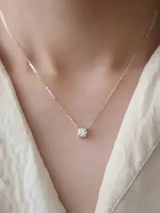 Elegant Zirconia Pendant Necklace for Women, Simple and Stylish Four-Claw Design, Perfect for Daily Commute and Gift, Star Shine Necklace, Charms Necklace, Dainty Necklace, Pendant with Zirconia