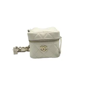 Pre-owned CHANEL france Clutches & Wristlets h5 White Dice Wristbag 60936
