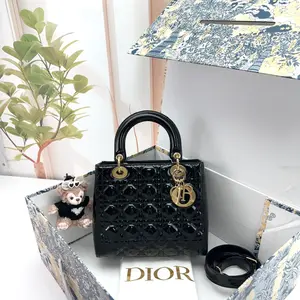 Pre-owned Dior Patent Shoulder Bags 7.8'' R3919 Shoulder Bag C533447180 0307 T1 Qiqi