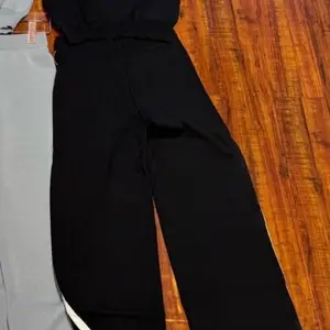 Black set