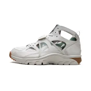 Trainer Huarache "Corteiz - Light Bone" FQ8793 002