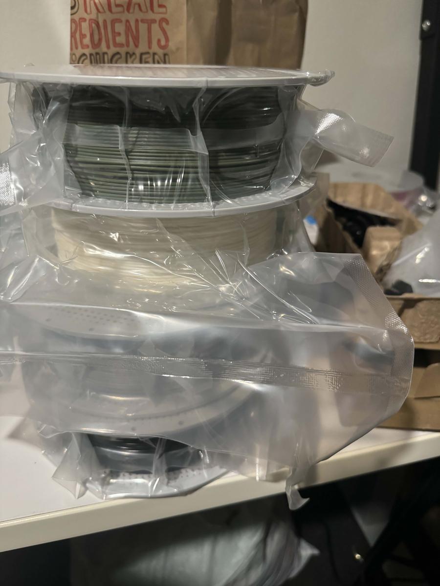 Item: 1.0kg Black (HEX Code #000000)