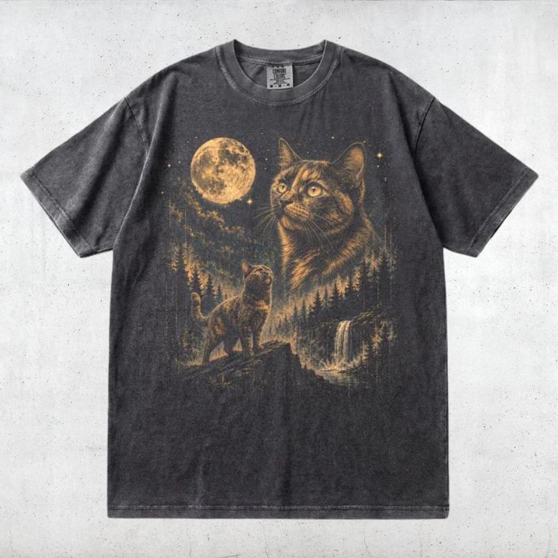 Comfort Colors Vintage Tortoiseshell Cat Moon Graphic Tee, Tortie Cat Tshirt, Vintage Moon Animals Tee, Retro 90s Cat Lover Gift, Cat MoM Shirt