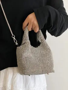 1pc Ladies' Diamond Mini Handheld Bucket Bag, Shining Party Style with Metal Chain, Suitable for Night Travel, Parties, and Dating Occasions, Women's Essential Shoulder Bag