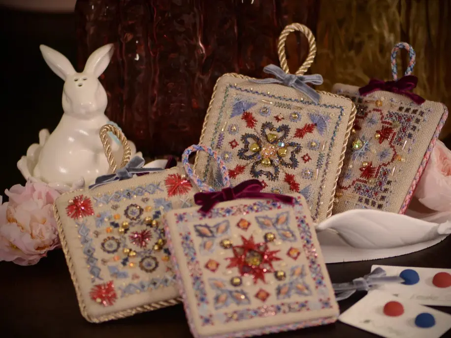 IMAKE Clover Collection Beginner Practice Kit - Embroidery Kit for Beginner Level, with Silk Thread, Embroidery For Beginner
