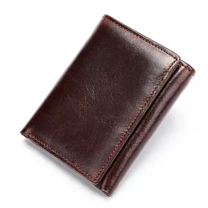 Retro Men's Wallet: Premium Leather Bi-fold—A Classic, Durable Design for Daily Use. Features Ample Card Slots and Cash Space—The Ultimate Wallet Organizer.