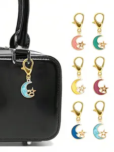 Ramadan Crescent Keychain, Moon Shape Pendant, Alloy Enamel Star Moon Charm, Shiny Metal Accessory, Perfect Gift for Women and Girls, Fashionable Alloy Keychain