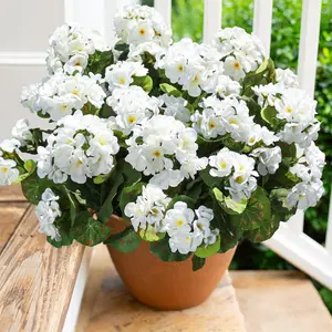 6 Bundles Outdoor Artificial Geraniums Flowers, Silk Geranium Flowers Plants, UV Resistant Artificial Fake Plants for Home & Garden, for Weddings, Engagements, and Holidays, Kitchen Garden Table Centerpieces Indoor Decor, Vase, Spring & Summer Decor