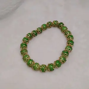 Elgant Green Glass Beads with Gold Accents - Elegant Green Bead Bracelet with Gold Accents