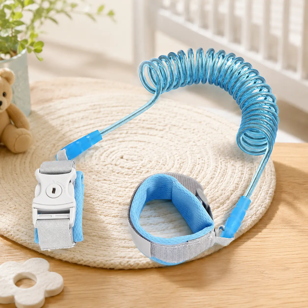 Child Wrist Leash - 6.56ft Durable Retractable Steel Wire Toddler Harness with Safety Lock, 360° Anti-Tangle, Adjustable Comfortable Fit for Travel, Airports & Amusement Parks, Durable Retractable Leash