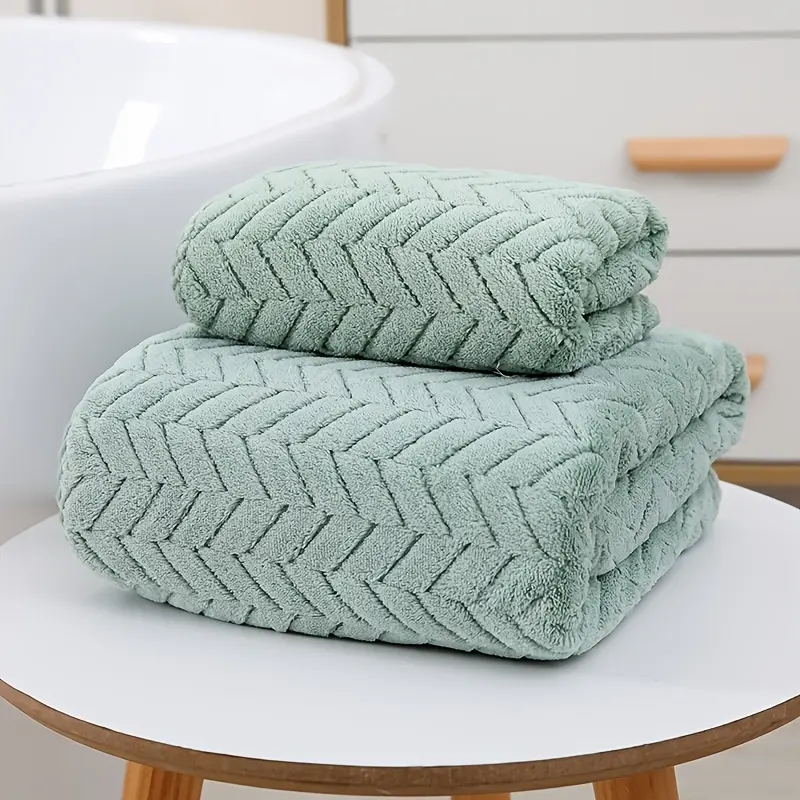 A 2pcs Bathroom Towel Set, Featuring Coral Fleece Plush Towels That Are Quick-Drying, Absorbent, And Soft. Suitable for Home Bathing, Towels for Family Use, Outings, Gift