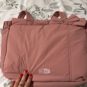 【NEW IN】BAGSMART Crush Bow Diaper Bag Tote, 22L PLUS / 26L PRO , Waterproof Puffer Travel Tote with Changing Pad for New Parents & Babies 0-14M tiktokshopsummersale
