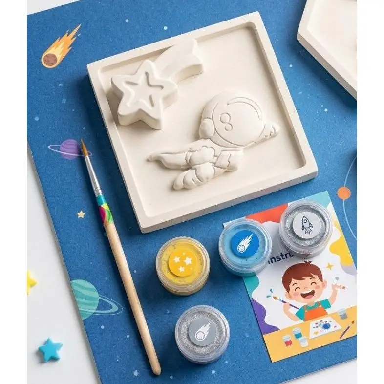 DIY Astronaut Plaster Painting Kit for Kids Space Craft Set with Paints and Brush 3D Astronaut and Shooting Star Design Safe Non-Toxic Acrylic Paints Perfect for Space-Themed Birthday Party Activities