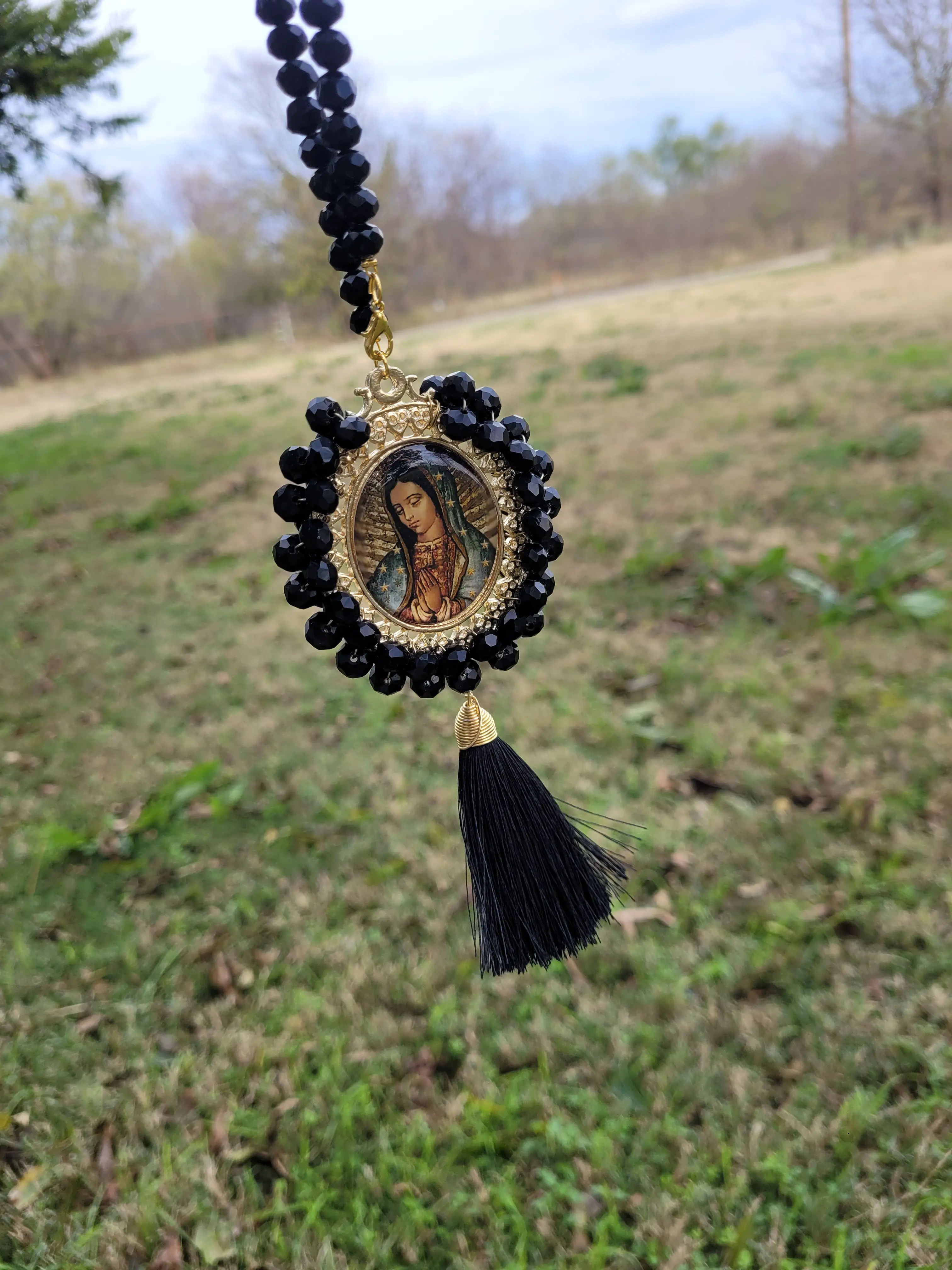 Virgen de Guadalupe Car Blessing - Unique Beaded Design with Tassel - Perfect Spiritual Gift for Any Occasion - Add Meaningful Touch to Your Vehicle