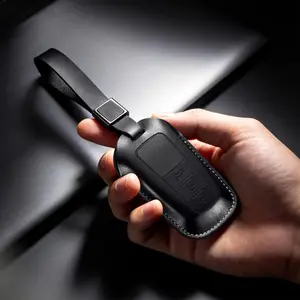 Very Good Key Shell, Fashionable, Easy, High-End, for Toyota 3-Button Smart Key Key Fob Accessory Modification, Suitable for Toyota Camry, CHR, RAV4, Prado