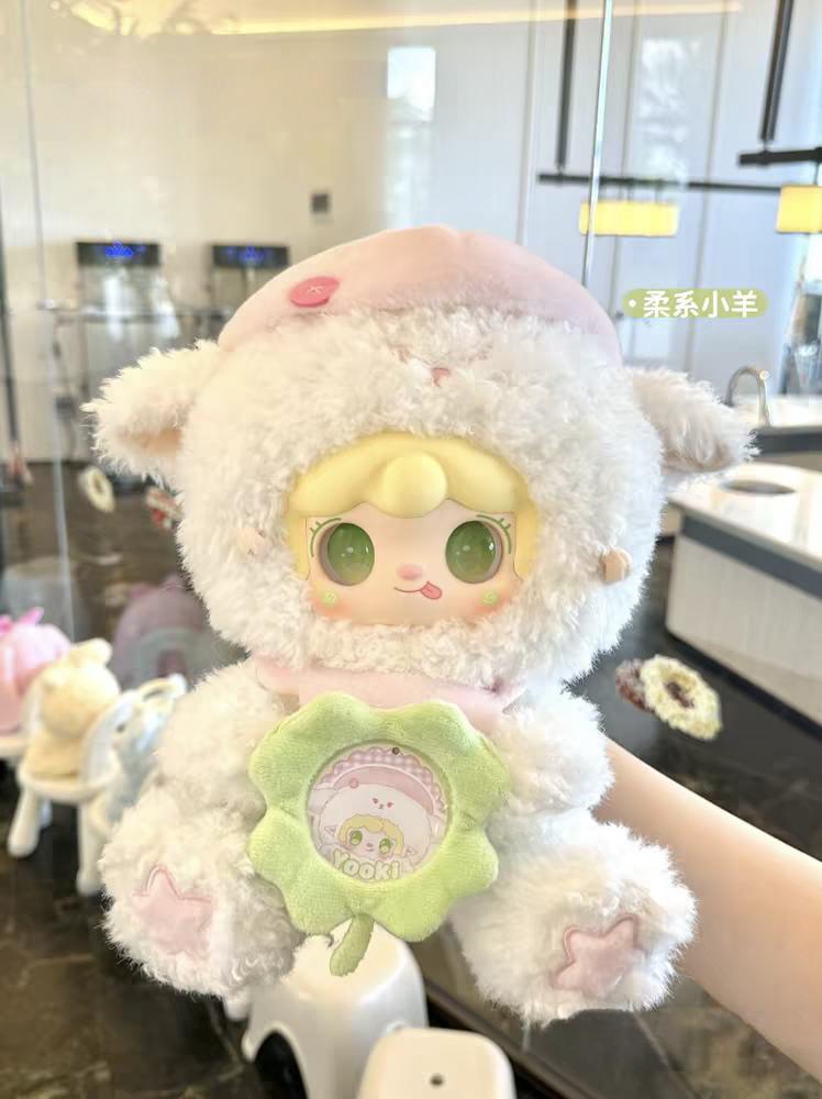 Yoki Plush vinyl 400% Versatile Idol