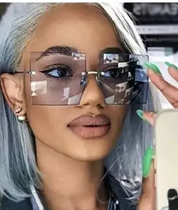 Oversized Square Sunglasses – UV Protection, Stylish & Durable for All-Day Comfort fashion accessory