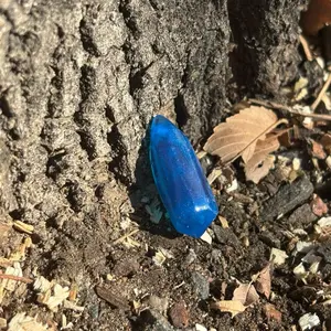 Solo Corrupted Kyber Crystal RFID Galaxy Edge - Blue Crystal Found in Earthy Environment