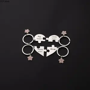【Summervibes】4Pcs Family Matching Keychains, Sweet Mom Daughter Sister Bond Key Ring Set, Sentimental Meaningful Family Jewelry Charm, Lovely Keepsake Gift Choice for Mother's Day, Birthday, Christmas & Daily Surprise Presents