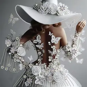 Beautiful Queen Back Diamond Painting Kit 5D DIY Art Set, Irregular Shaped Craft for Beginners & Adults, Home Wall Decor 30x30cm