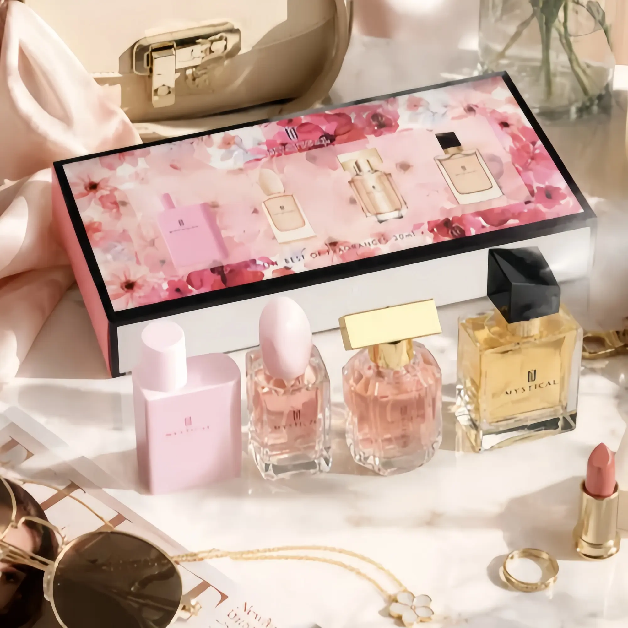 Lady 4-piece travel perfume set, 30ml × 4 bottles, long-lasting floral, fruity, and musky scent, made with natural essential oils, rich fragrance layers, and a lasting scent