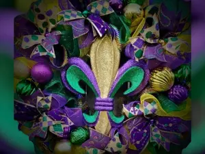 24" large mardi gras front door wreath,flur de lis emblem, Colorful Decor, home decor,fat Tuesday, festive decor decorations,mardi gras Ornaments Wall Gift Mesh