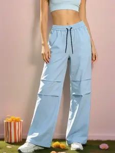 European/American hot-girl quick-dry wide-leg athletic pants; mid-rise drawstring ruched cargo parachute pants; available in multiple colors; outdoor casual straight-leg long pants suitable for spring, summer, and autumn; versatile for fitness, hiking, ev