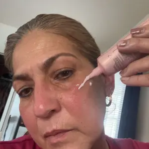 Product Review of [NEW] [medicube] No Cast Just Glow Collagen Sunscreen | SPF 50 Broad Spectrum Face Sunscreen | Lightweight, Non-Sticky, Hydrating Formula | No White Cast or Residue | Peptide, Cica for Soothing & Natural Glow from Y**3