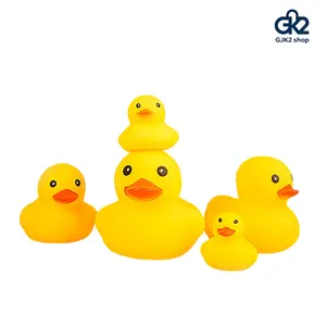 Cute Squeaky Yellow Duck Bath Toy, Soft Rubber Floating Play Toy