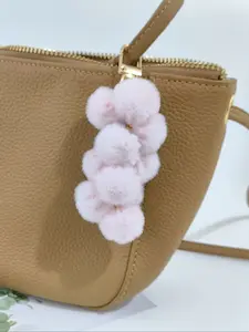 Plush Grape Ball Keychain, Cute Fruit Plush Keychain, Handmade Assembly, All Seasons, Vibrant Macaron Colors, Perfect for Bags and Cars