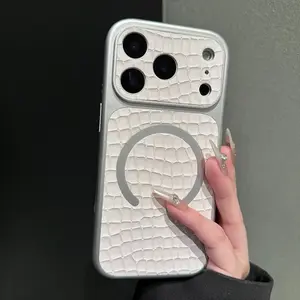 Magnetic crocodile leather pattern instantly changes to 17 shock-absorbing phone case suitable for iPhone 17 16 15 14 13 12 11ProMax Plus Air compatible with MagSafe wireless charging retro simple large window