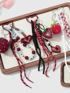 New Miu Style Sweet Handmade Crochet Strawberry Flower Heart Beaded Keychain Charm, Bag Decoration, Keyring Decor, Gift Accessory