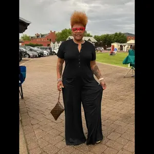 [plus Size] Plain Button Front Wide Leg Jumpsuit, Casual Pocket Drop Shoulder Round Neck Jumpsuit for Summer, Jumpsuits for Women, Women's Back To School Clothes for Daily Wear, One Piece Jumpsuit for Women Plus Size Fall Clothing, Apple ZYR1706