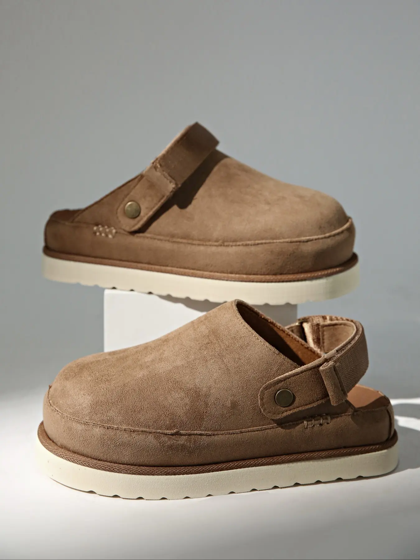 Women's Comfortable Casual Shoes, Daily Wear Walking Shoes, Multiple Colors Available, Fashionable Ladies' Footwear, Minimalist Clogs, Lightweight Casual Clogs, Casual Clogs, Soft Clogs, Slip On Clog