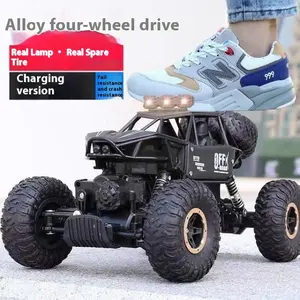 28cm Four-Wheel Drive Alloy Climbing Car, Large Off-Road Vehicle with LED Lights, Durable Anti-Drop Shell, 2.4GHz Remote Control, Remote Controlled Car