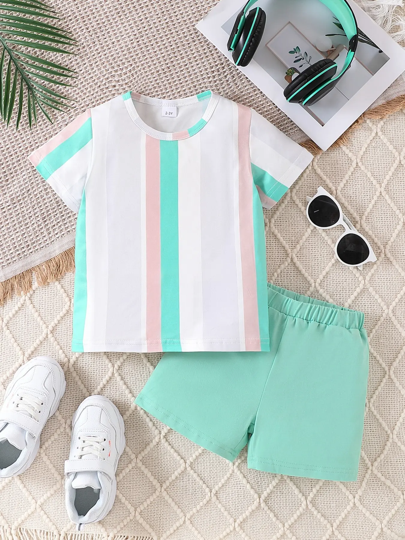 Boys' Striped Short Sleeve & Solid Shorts Set, Summer Clothing Set, Outfits Set, Breathable Skin-Friendly, Elastic Waist, Casual Toddler for Ages 2-7, Daily Wear & Outdoor Play, Striped Sets