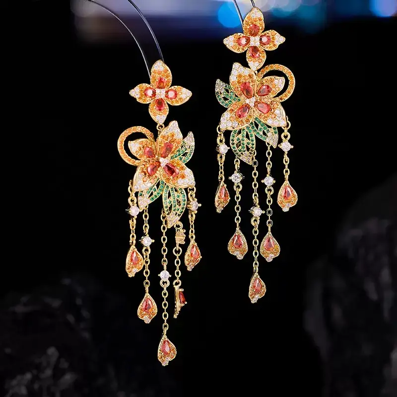 Vintage rose earings - one pair