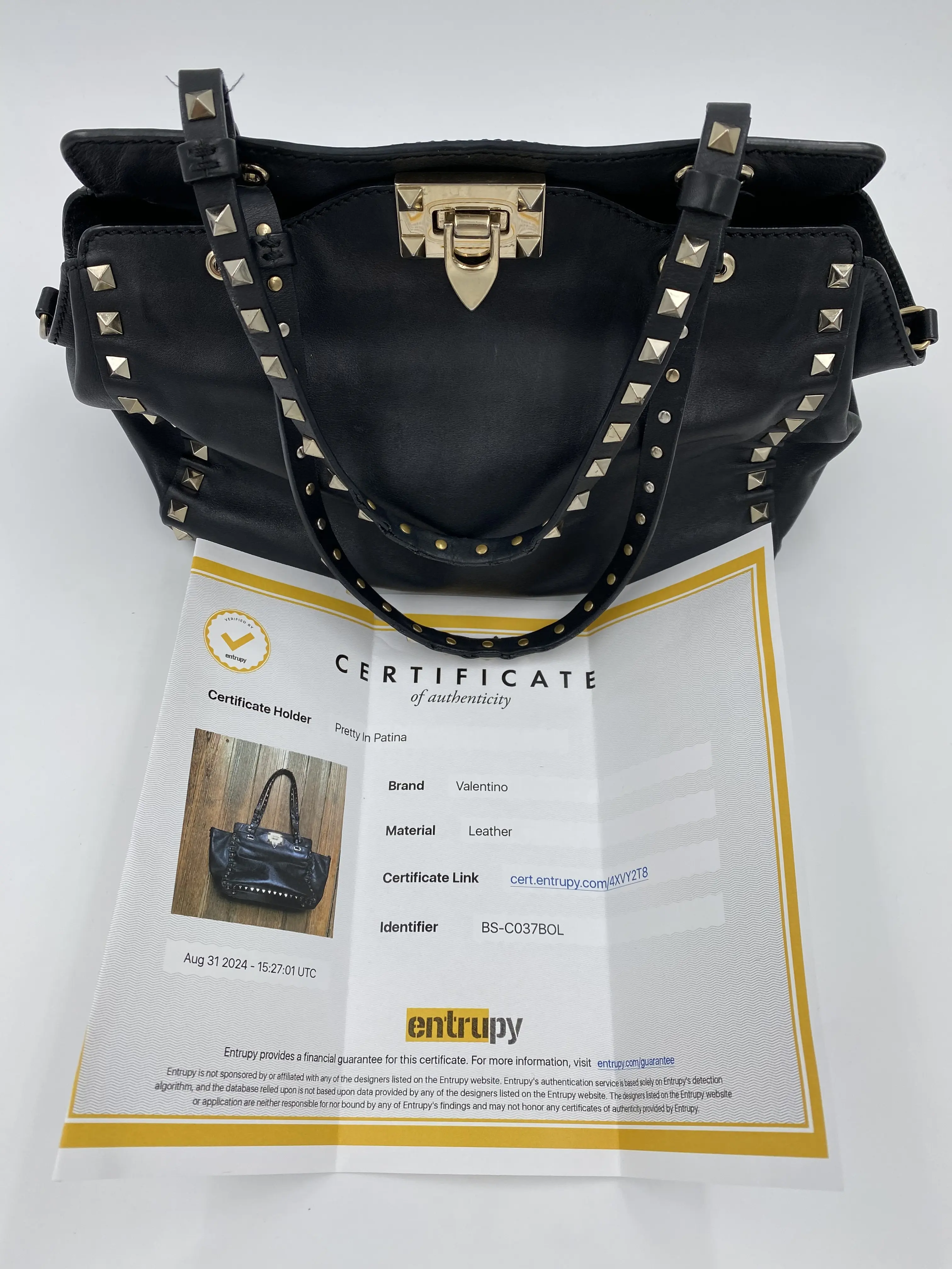 Pre-owned Valentino calfskin top handle bag Gararani Rockstud Handbag