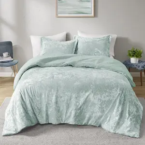 Intelligent Design ID10-2384 104 x 90 x 1 in. Mira Crushed Velvet Sherpa Reversible Comforter Set, Aqua - King & California King Size