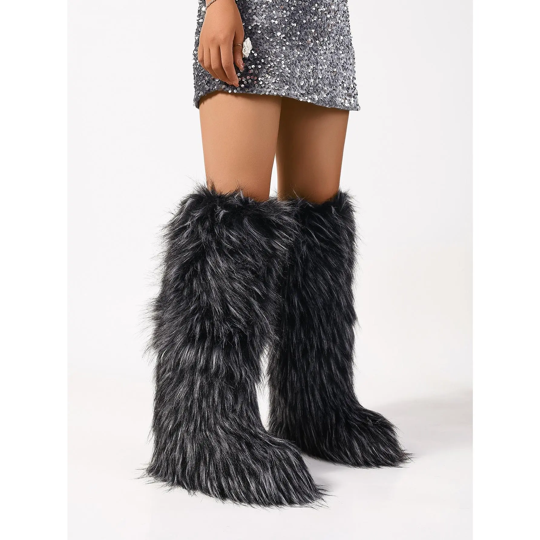 Black and white pointed